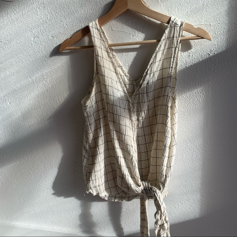 Eye Shadow | Cream Windowpane Pattern Wrap Tank T… - image 8